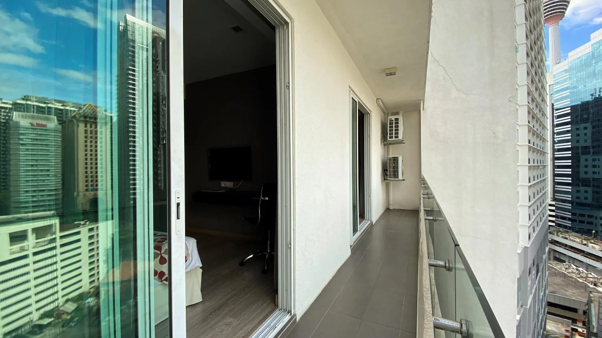 **** Hotel Ramada Suites By Wyndham Kuala Lumpur City Centre Ma­lay­sia