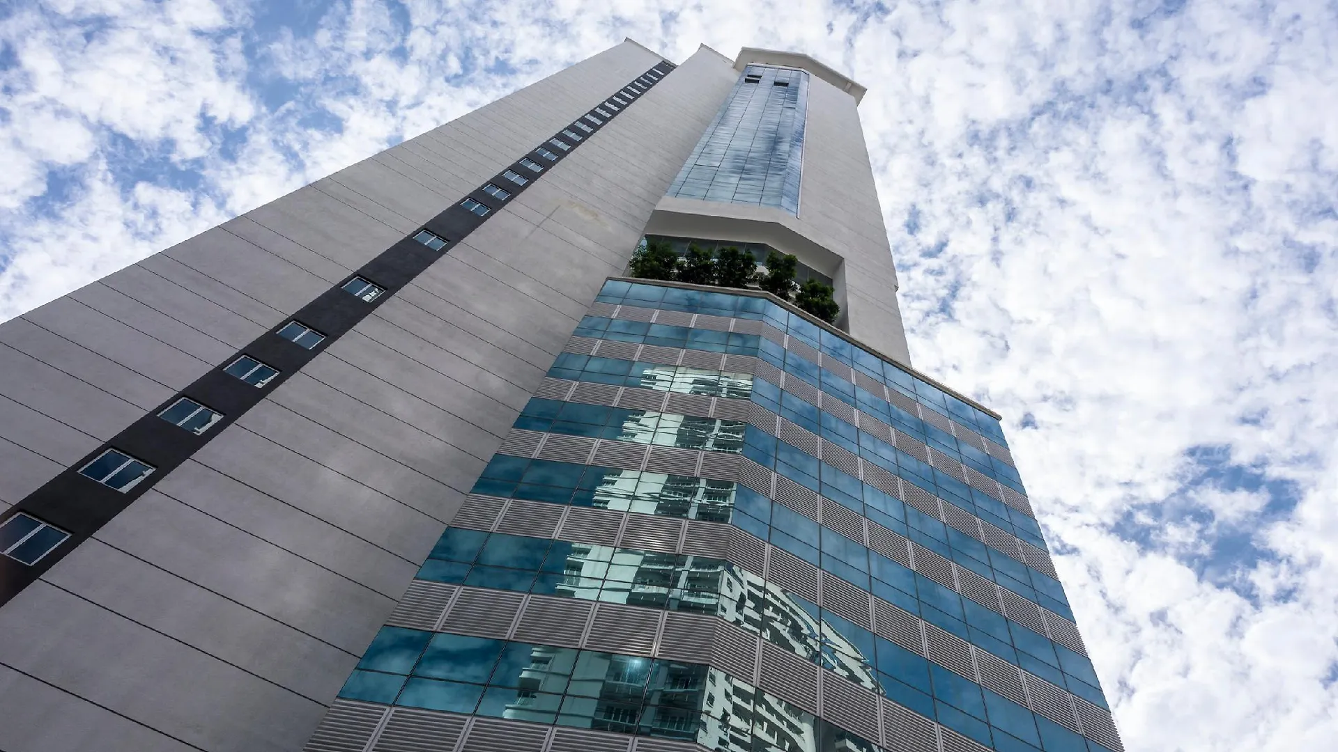 Ramada Suites By Wyndham Kuala Lumpur City Centre