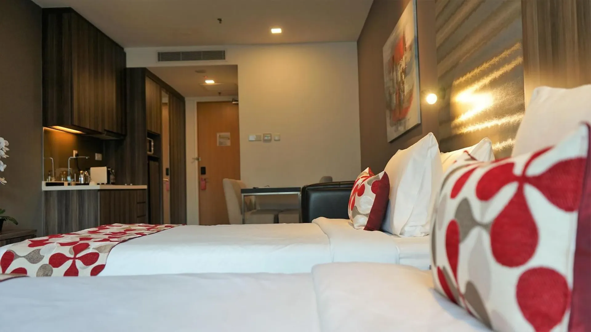 Ramada Suites By Wyndham Kuala Lumpur City Centre 4*,  Malaysia