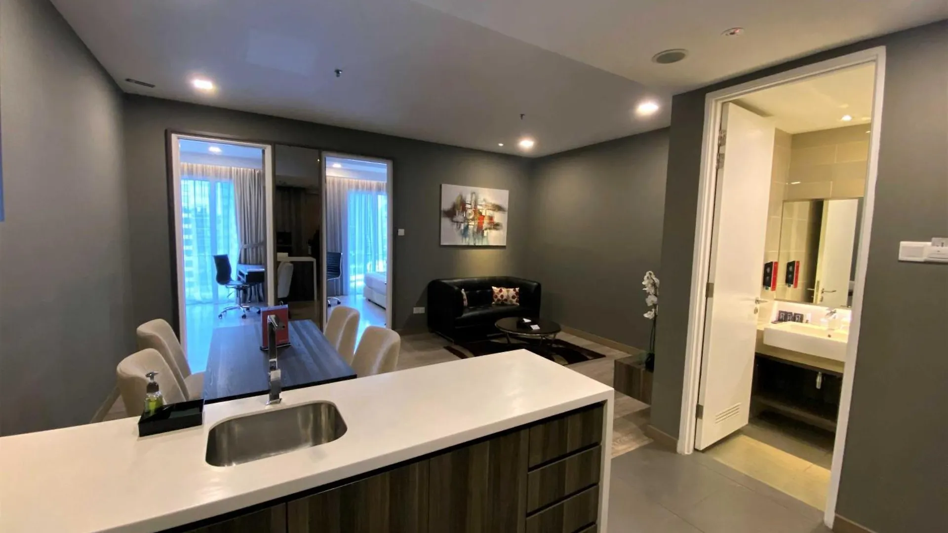 Ramada Suites By Wyndham Kuala Lumpur City Centre