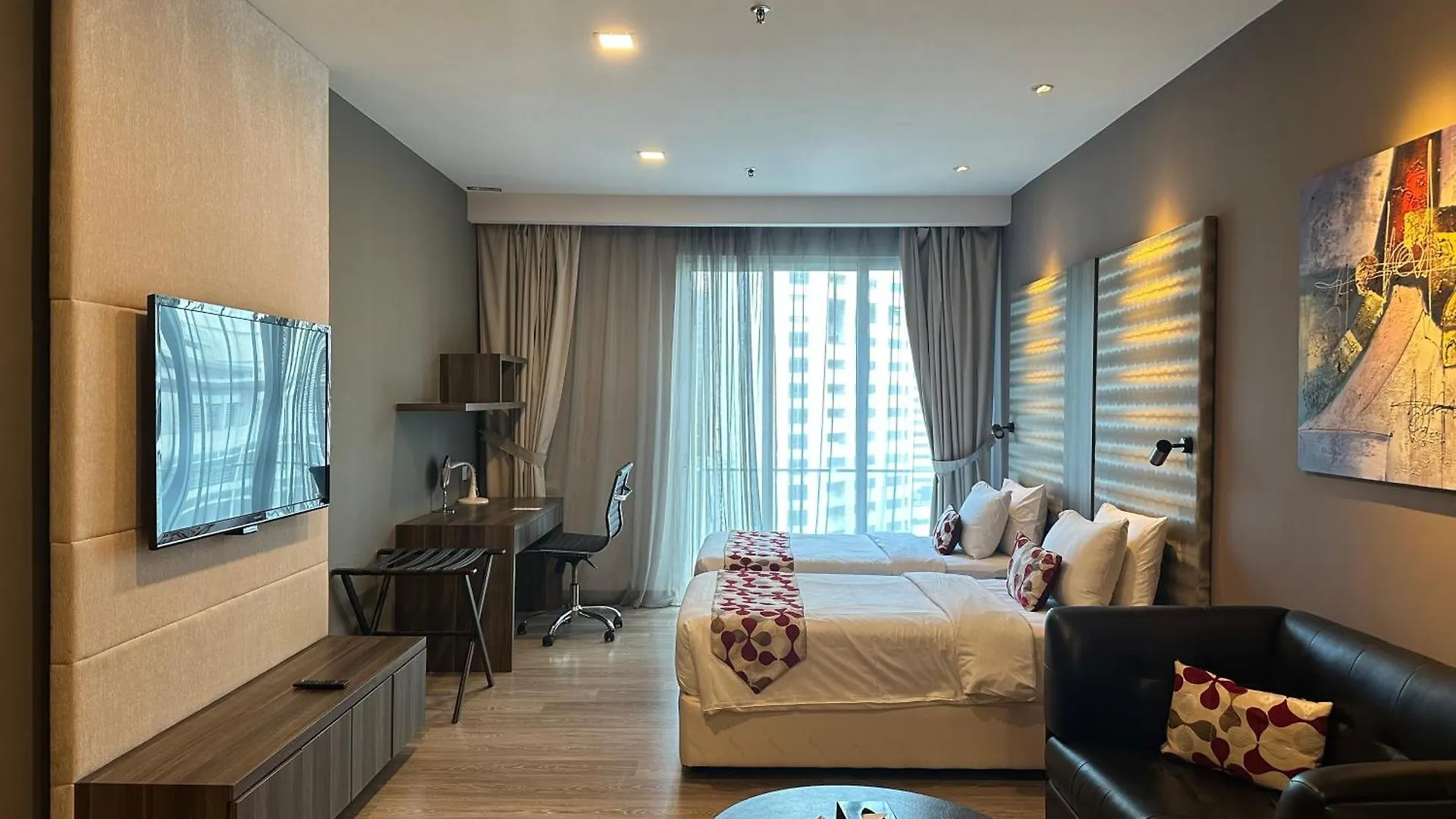 Ramada Suites By Wyndham Kuala Lumpur City Centre Hotel